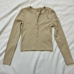 Ribbed long sleeve shirt